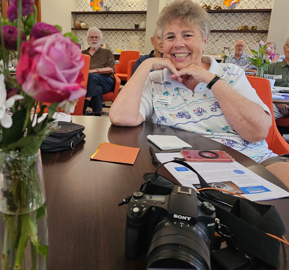 Bella Vida VIP members enjoy a hands-on photography class led by Jim Landers, kicking off the Thrive Series with learning and fun.