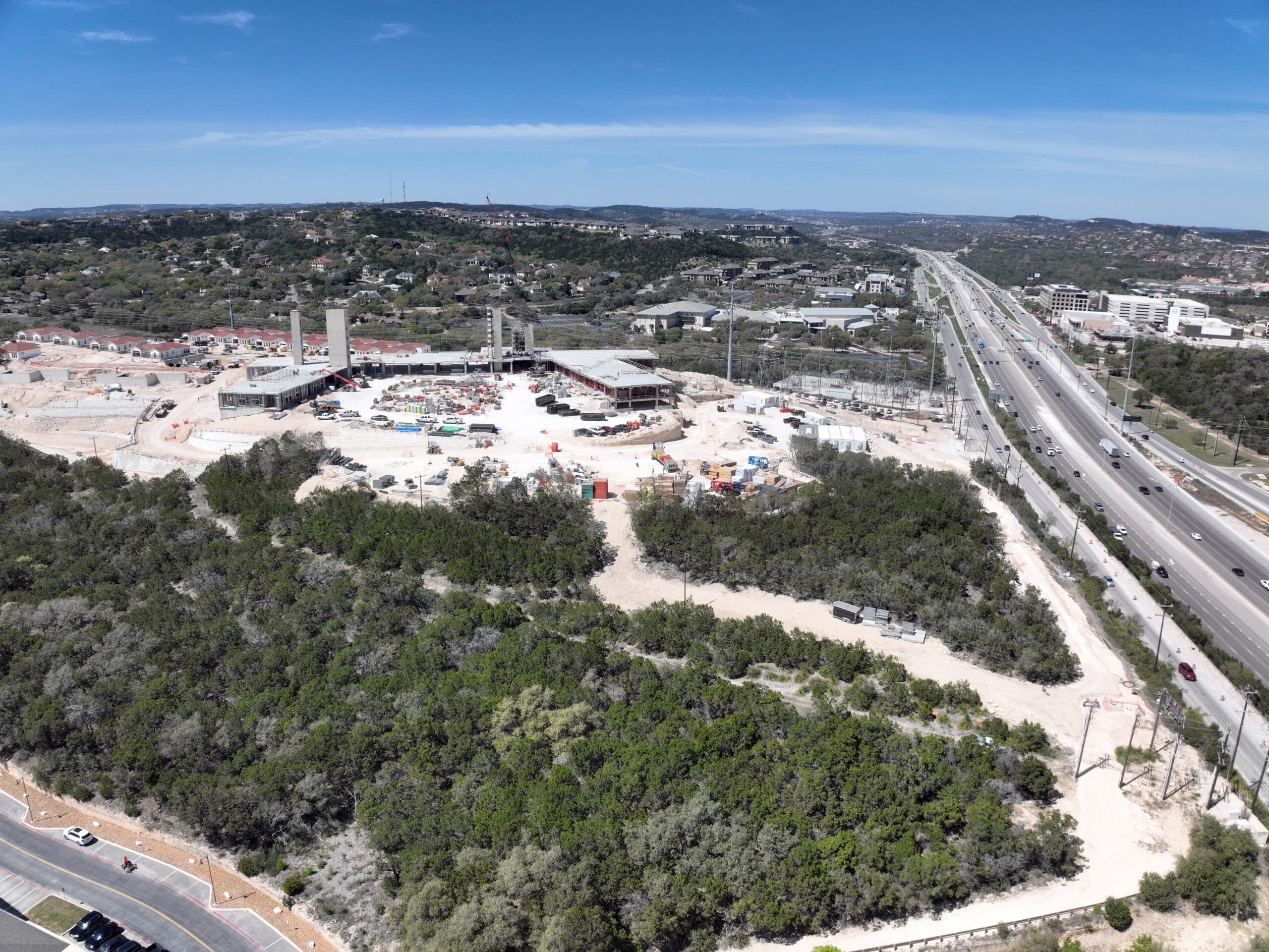 The beautiful life you deserve awaits you at Bella Vida, San Antonio’s brand-new senior living experience in the La Cantera area.