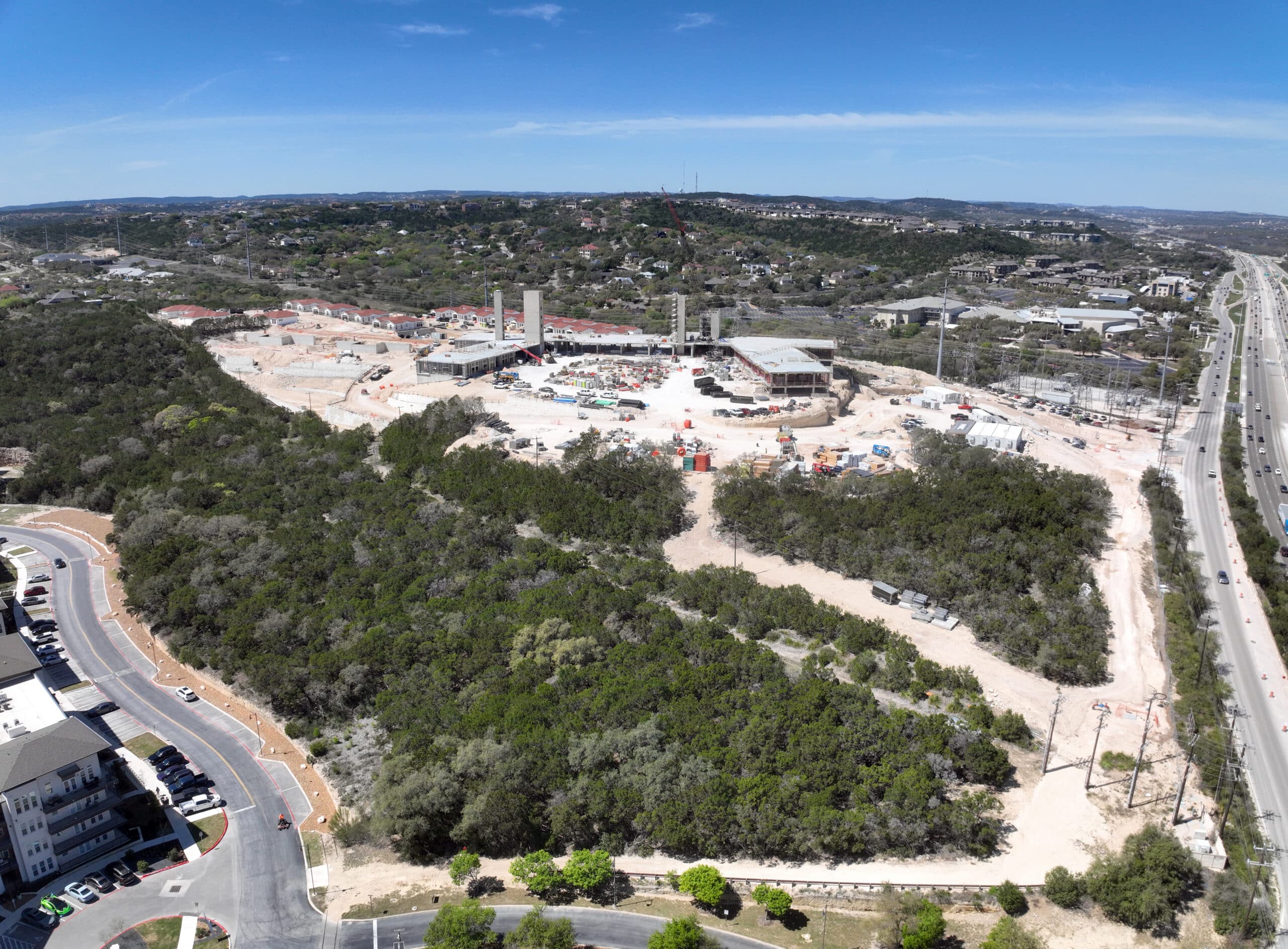 The beautiful life you deserve awaits you at Bella Vida, San Antonio’s brand-new senior living experience in the La Cantera area.