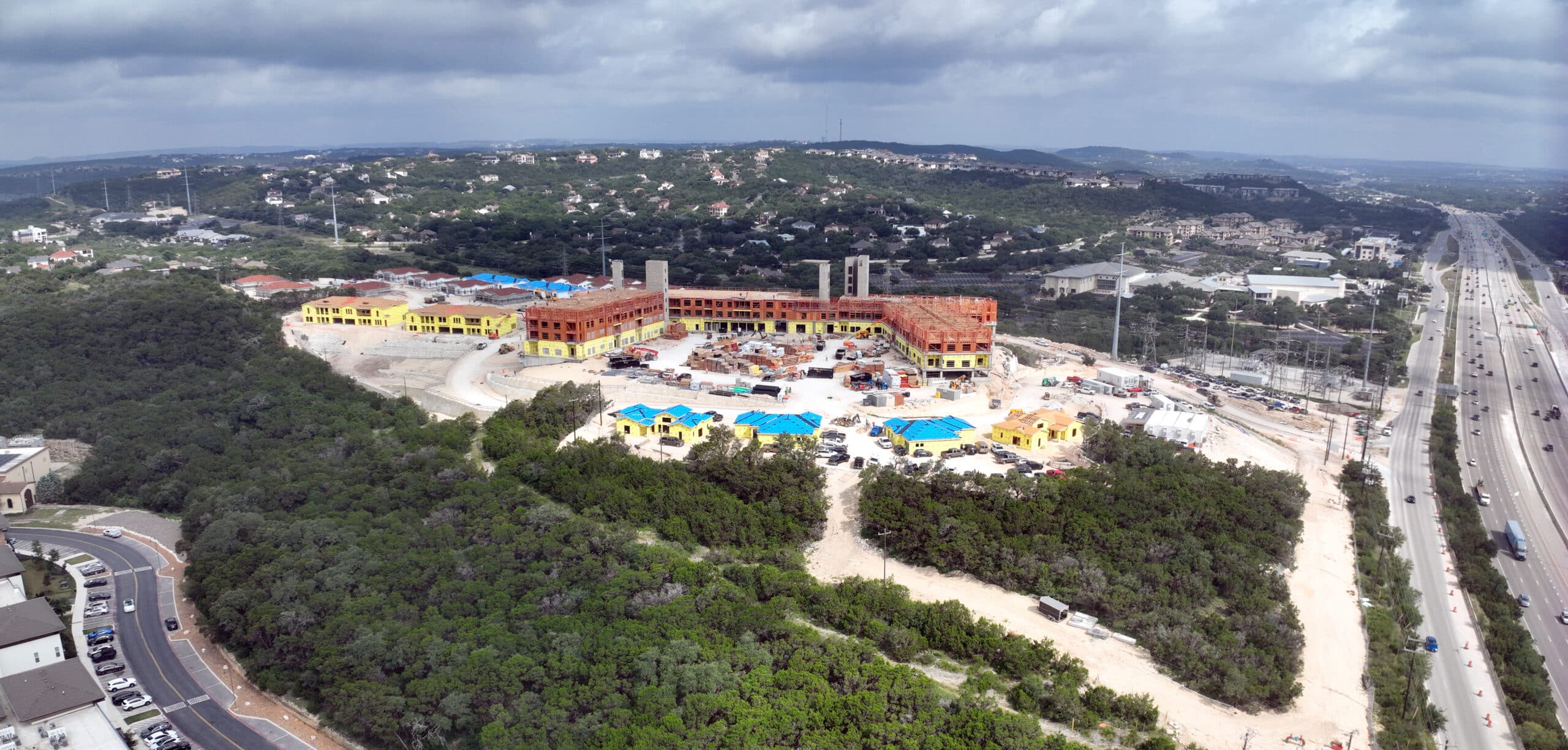 The beautiful life you deserve awaits you at Bella Vida, San Antonio’s brand-new senior living experience in the La Cantera area.