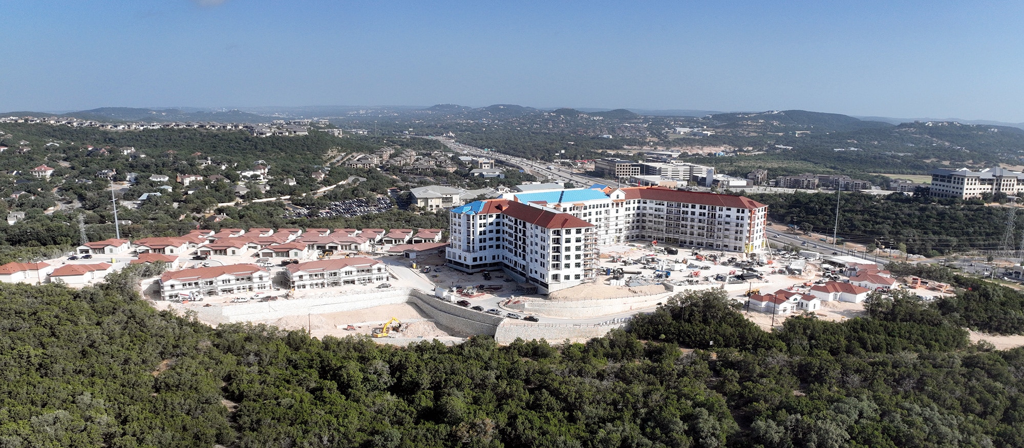 The beautiful life you deserve awaits you at Bella Vida, San Antonio’s brand-new senior living experience in the La Cantera area.