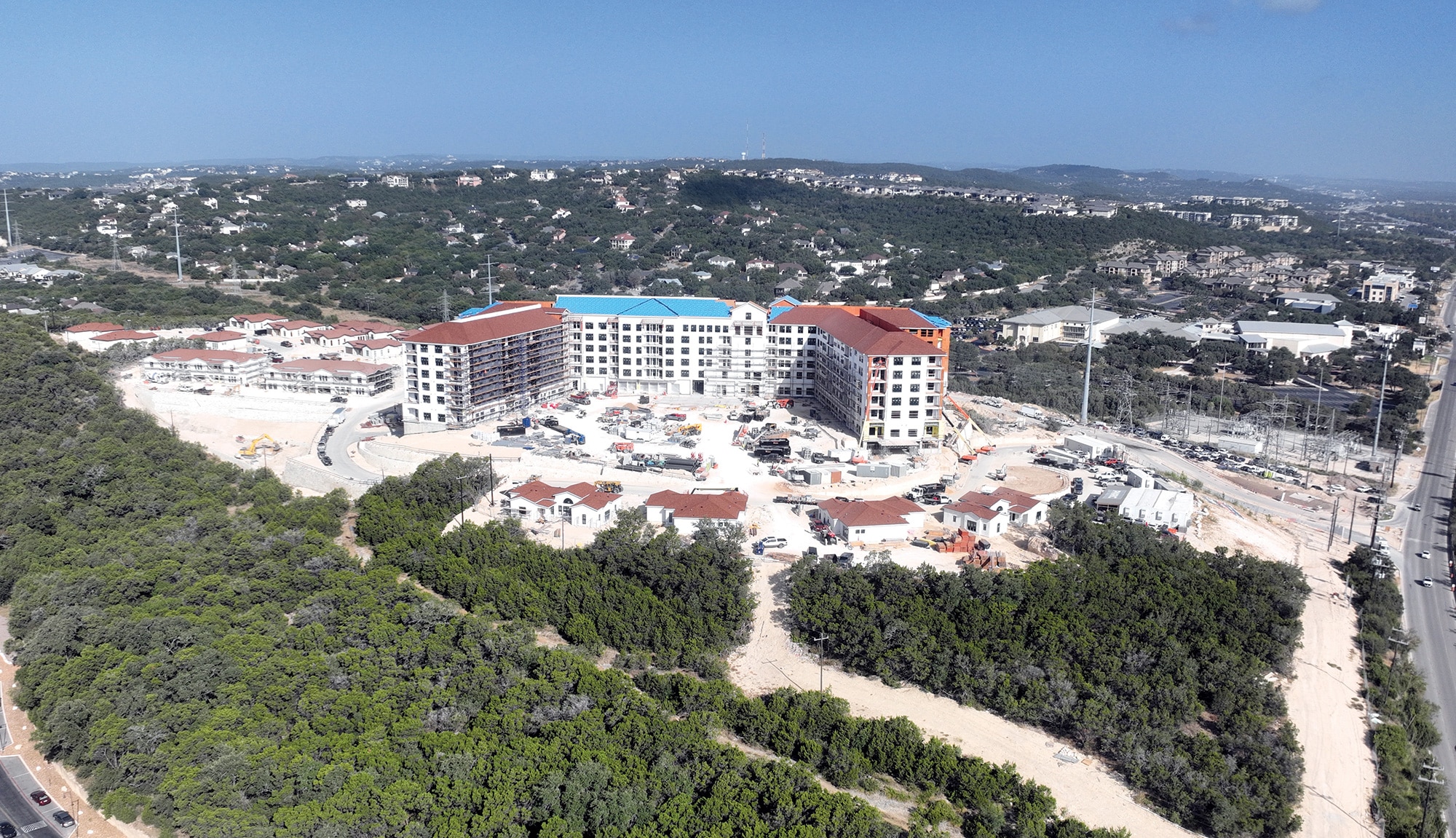The beautiful life you deserve awaits you at Bella Vida, San Antonio’s brand-new senior living experience in the La Cantera area.